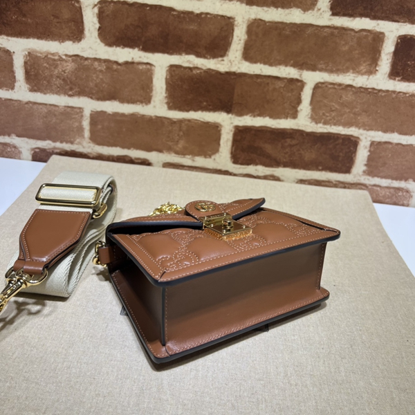 グッチバッグ内部構造